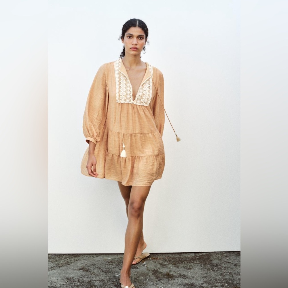 MINI BIB EMBROIDERED DRESS